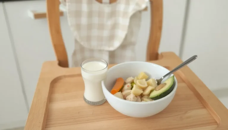 Alimentation bébé 12 mois : menu type, quantités et aliments à éviter
